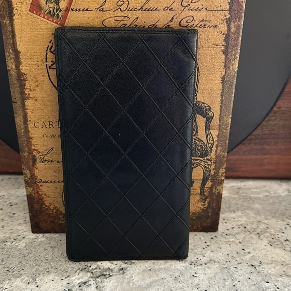 CHANEL Long Bi-Fold Wallet Black GUC - Picture 2 of 14